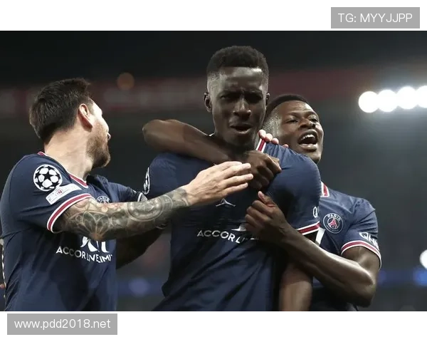 巴黎圣日耳曼中场硬度不足,近期比赛节奏掌控受限,对赛季表现产生影响