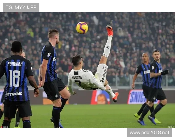 塔雷米倒钩进球集锦：本赛季多次献精彩倒钩破门