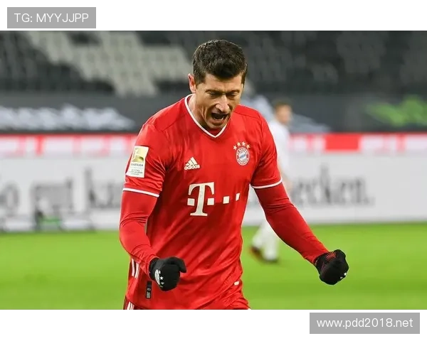 莱万多夫斯基转会拜仁决策解析：从挑战者到统治者的关键转折