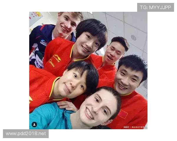 昌雅妮跳水池边啃汉堡，教练脸都绿了