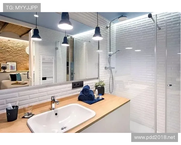 陈芋汐家里浴室的瓷砖，估计普通人刷个朋友圈都不敢发吧…