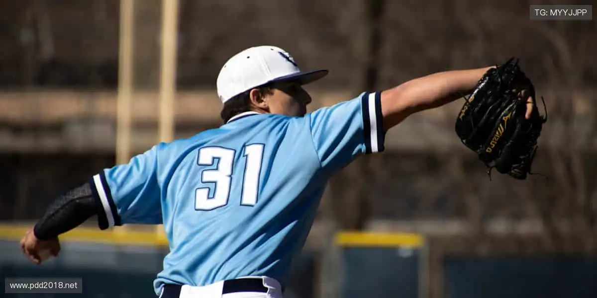 📺高清多机位,VR 沉浸体验!实时弹幕互动,不错过任何精彩!🎯